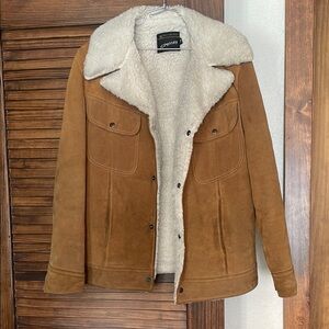 Size 40 Sherpa lined leather jacket. Vintage JC Penny